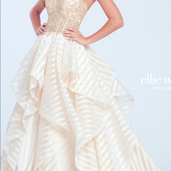 elle wilde Dresses & Skirts - Elle Wilde Brand New Prom Dress